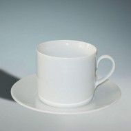 Tasse à thé avec soucoupe